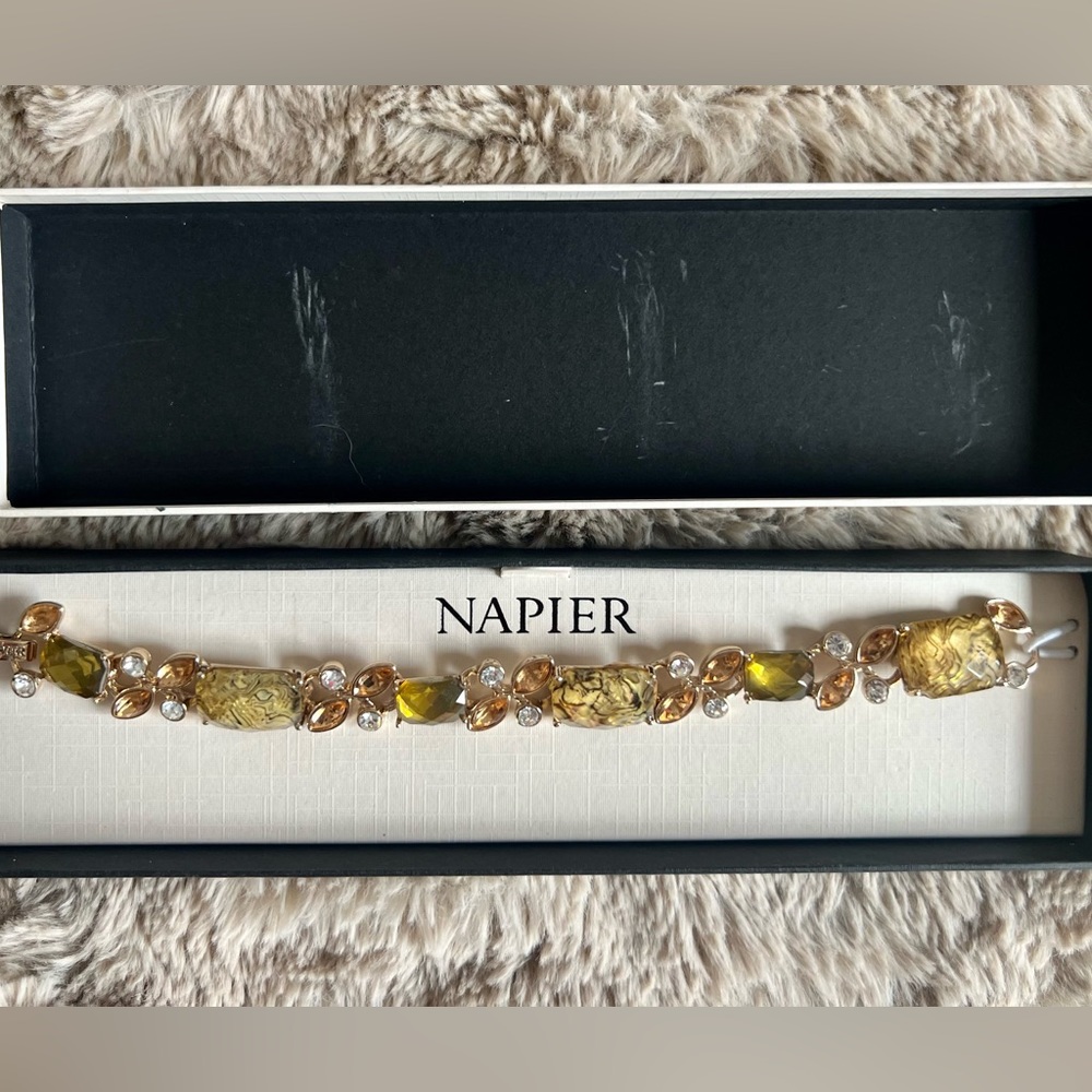 Multicolor Floral Bracelet